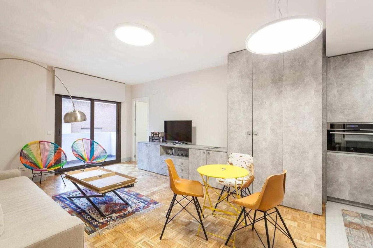 Apartamento Lujo Castellana Chamartin Appartement Madrid Buitenkant foto