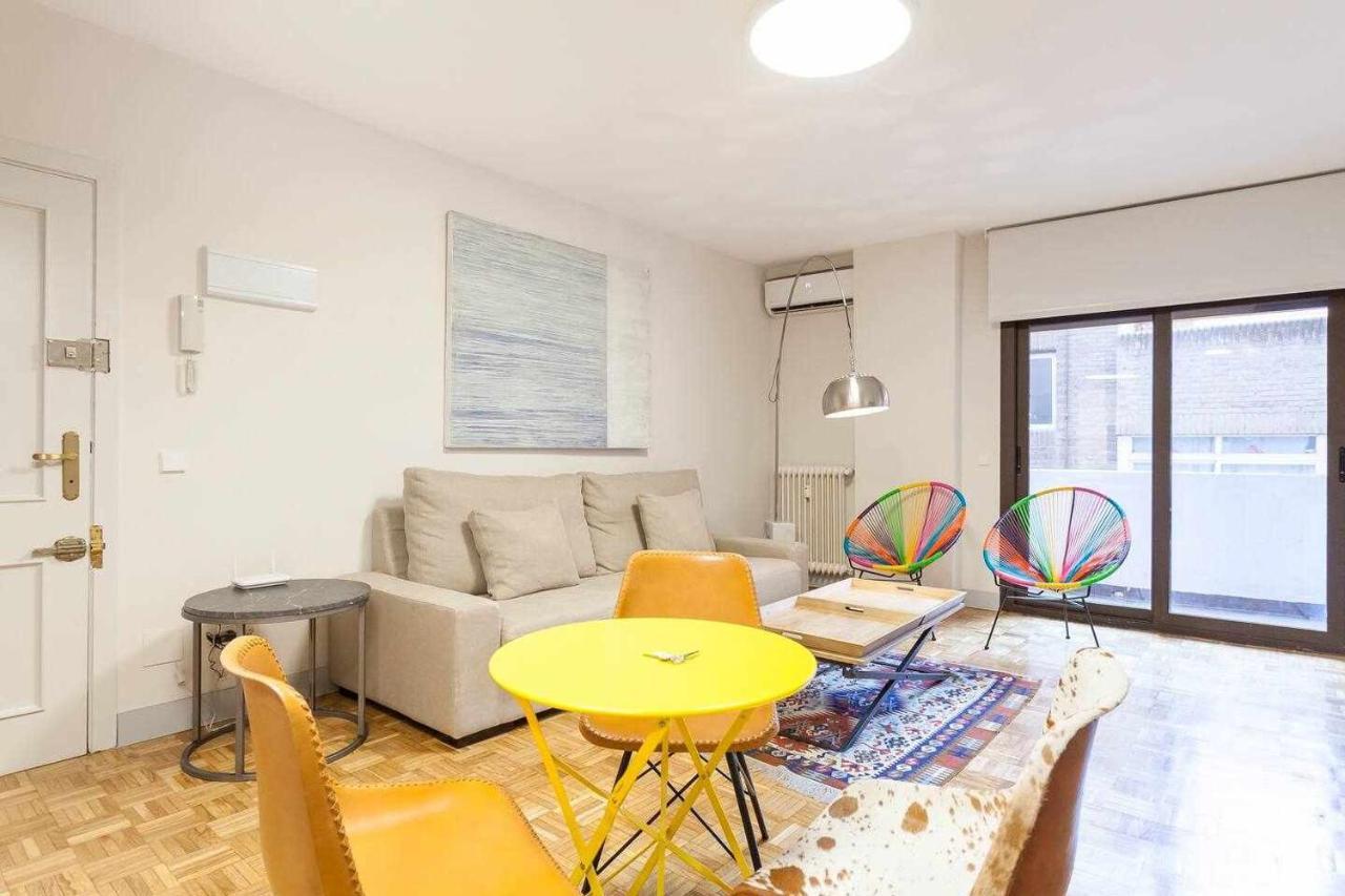 Apartamento Lujo Castellana Chamartin Appartement Madrid Buitenkant foto